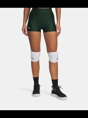 121 Under Armour Team Shorty 4" Women's Shorts XS